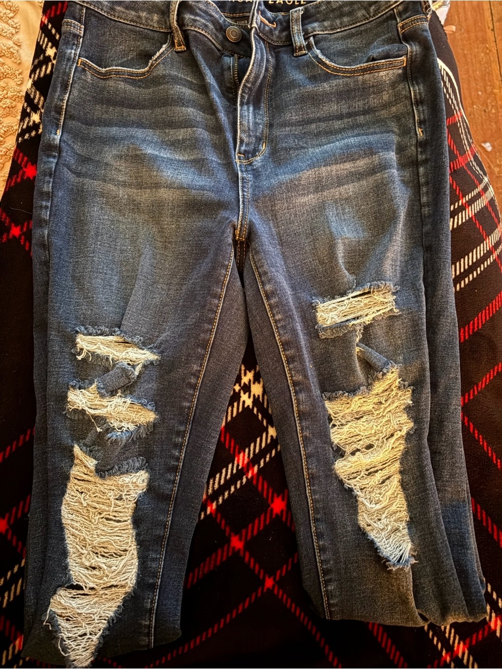 American Eagle Outfitters Distressed Dark Blue Skinny Jeans, size 10
